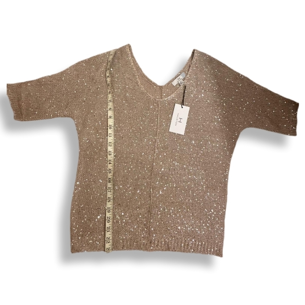 H by HALSTON Beige Champagne Sequin V-Neck Sweater
Women's Size Medium - Picture 8 of 11